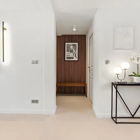 Magnifique 3 Pieces - Proximite Place Des Lices Avec Parking Apartment