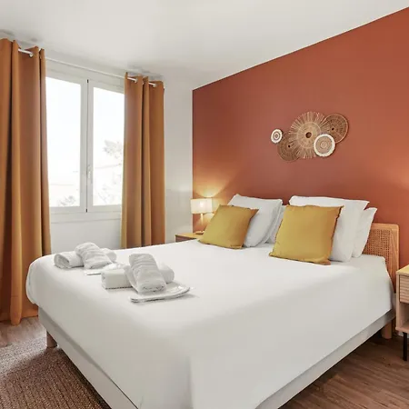 Magnifique 3 Pieces - Proximite Place Des Lices Avec Parking - Maison Lerins Appartement *